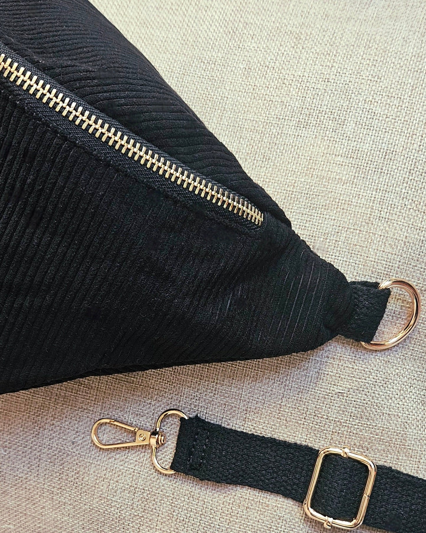 Banane Alizée en velours côtelé noir
