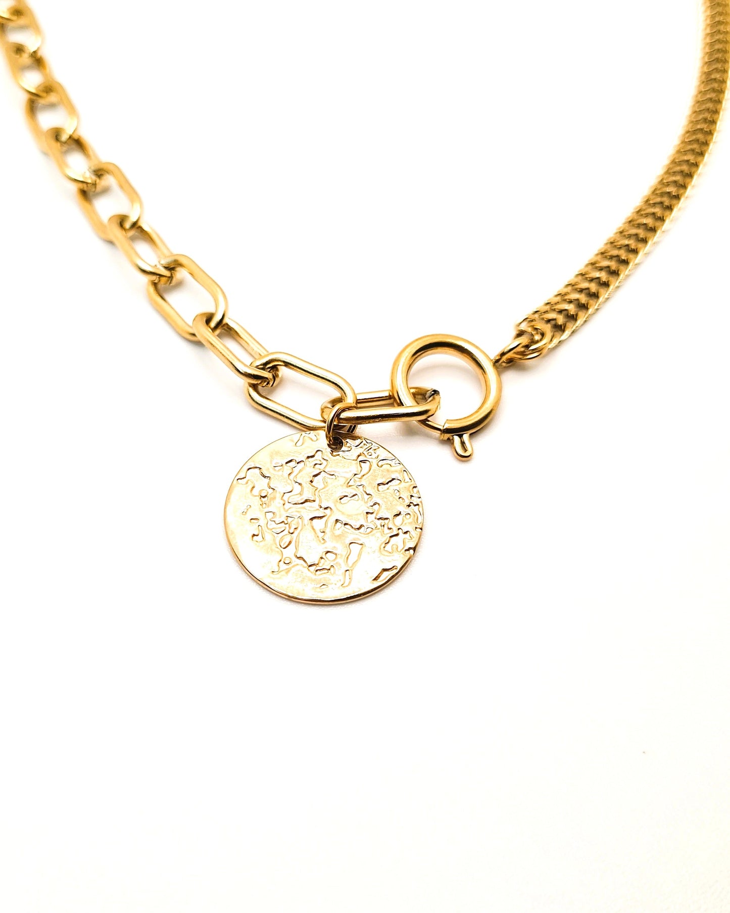 Collier Maé