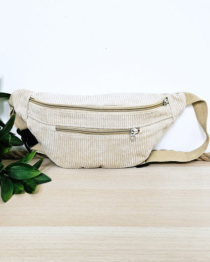 Sac banane Eva en velours côtelé beige
