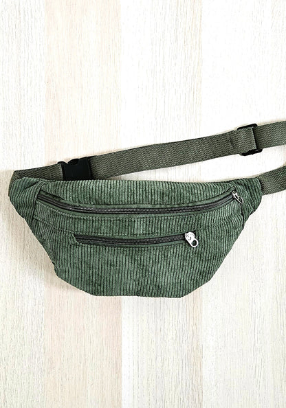 Sac banane Eva en velours côtelé vert kaki