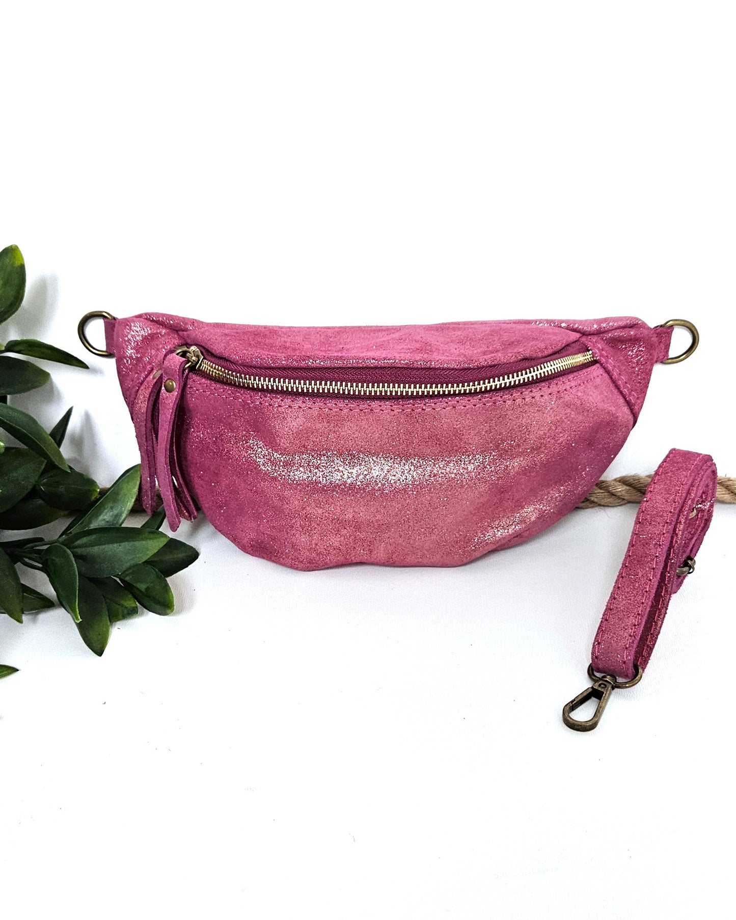 Sac banane Kim en cuir irisé rose