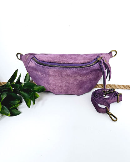 Sac banane Kim en cuir irisé violet