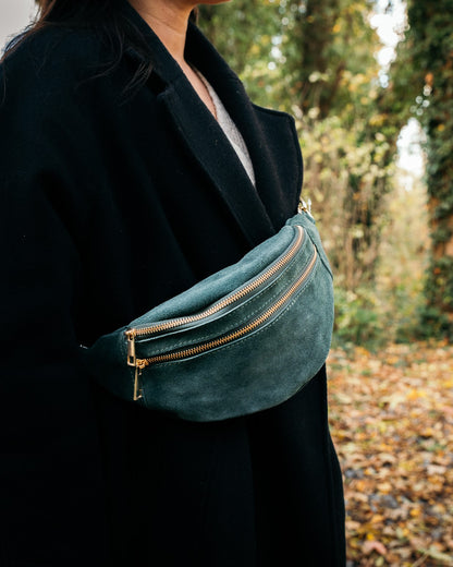 Sac banane Louise en cuir bleu canard