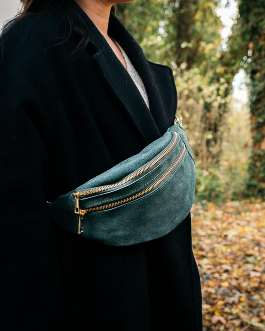 Sac banane Louise en cuir bleu canard