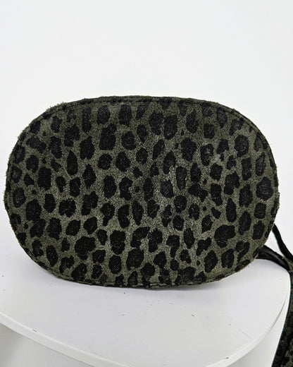 Sac seau léopard kaki
