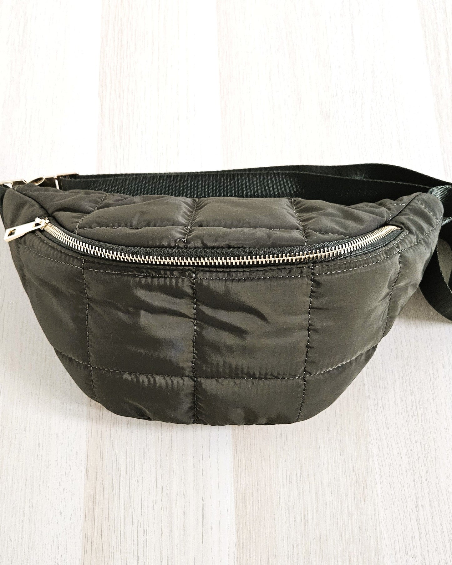 Sac banane matelassé kaki