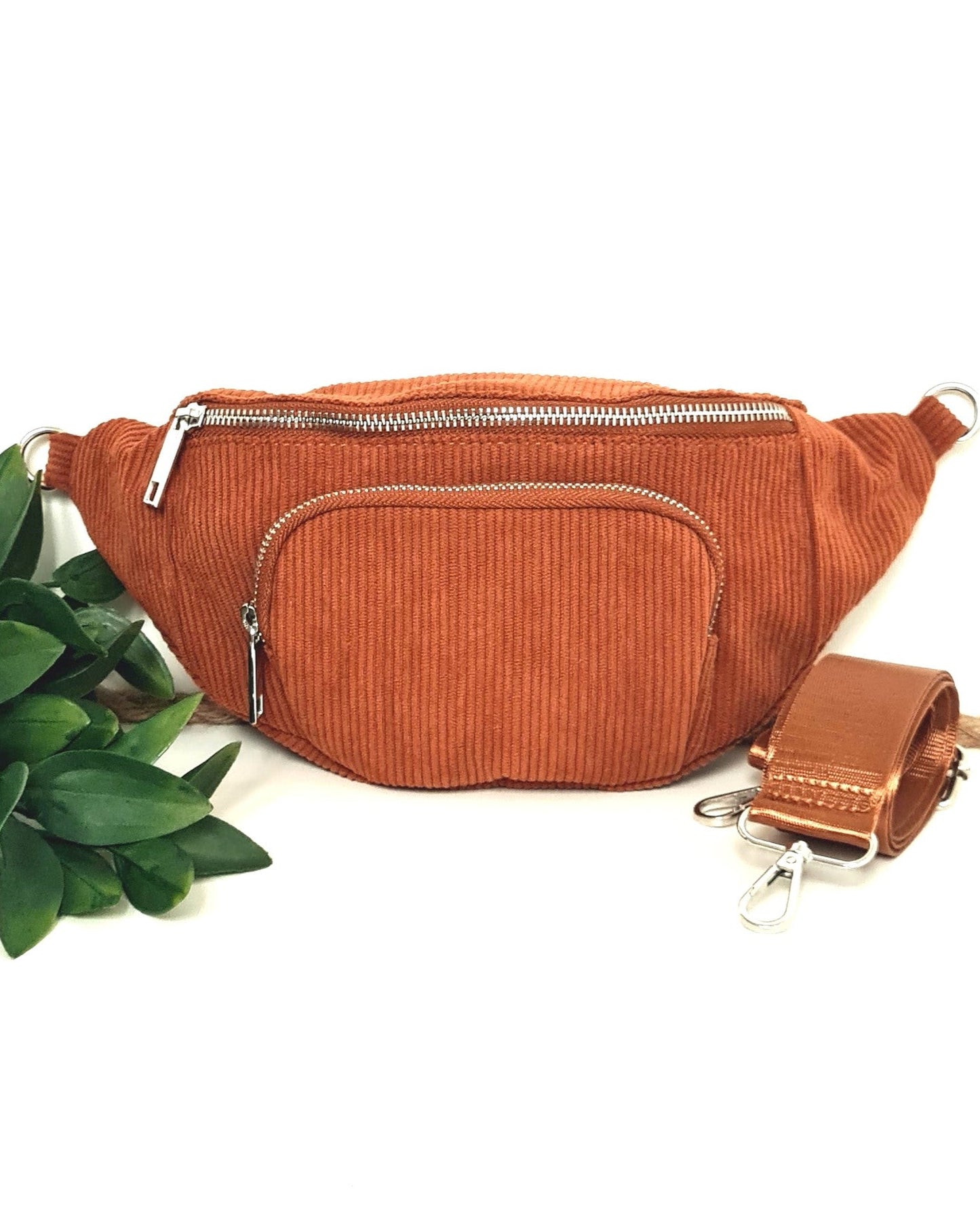 Sac banane Vic en velours côtelé camel